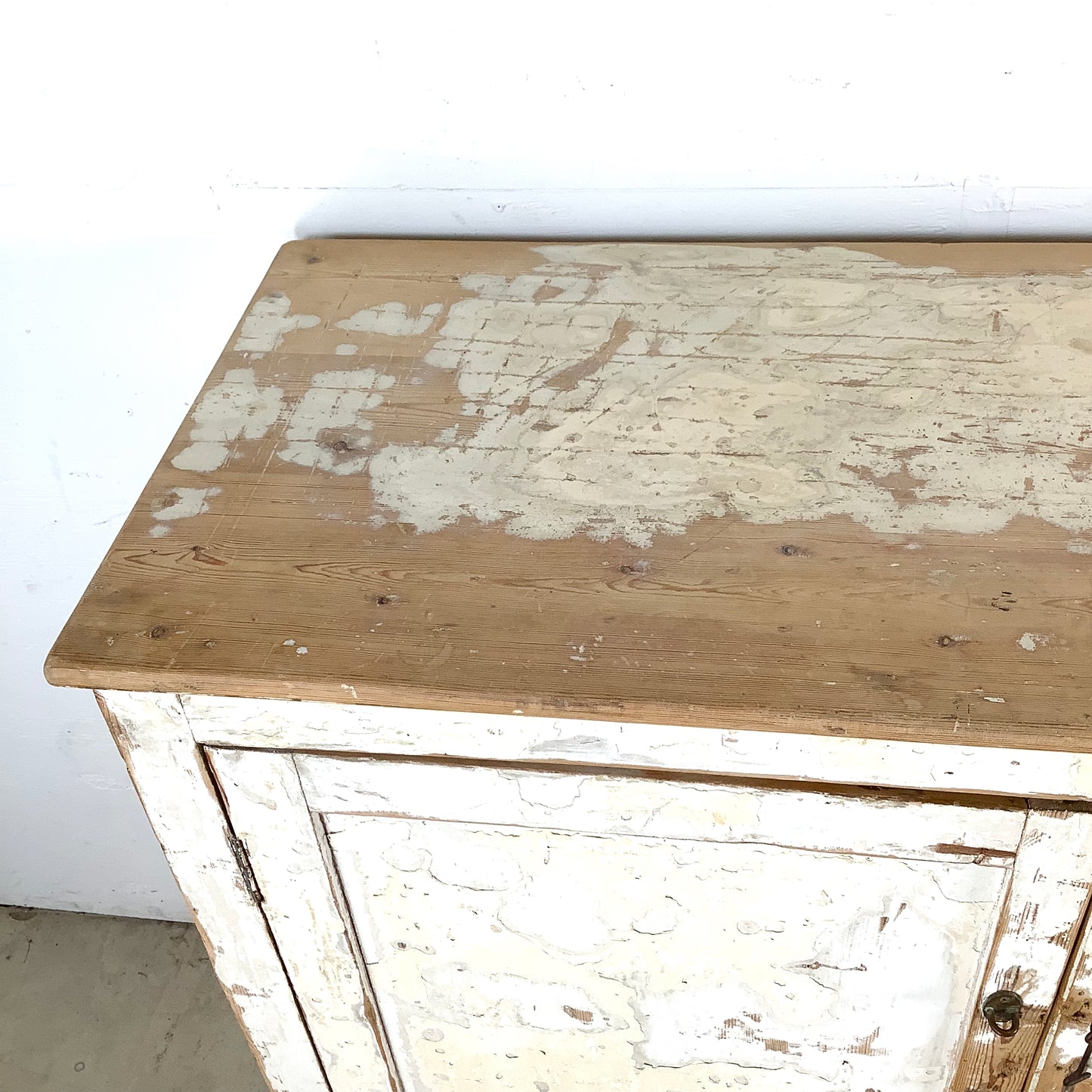 Rustic 20th Century Two-Door Cabinet – Distressed White Patina with Ample Storage