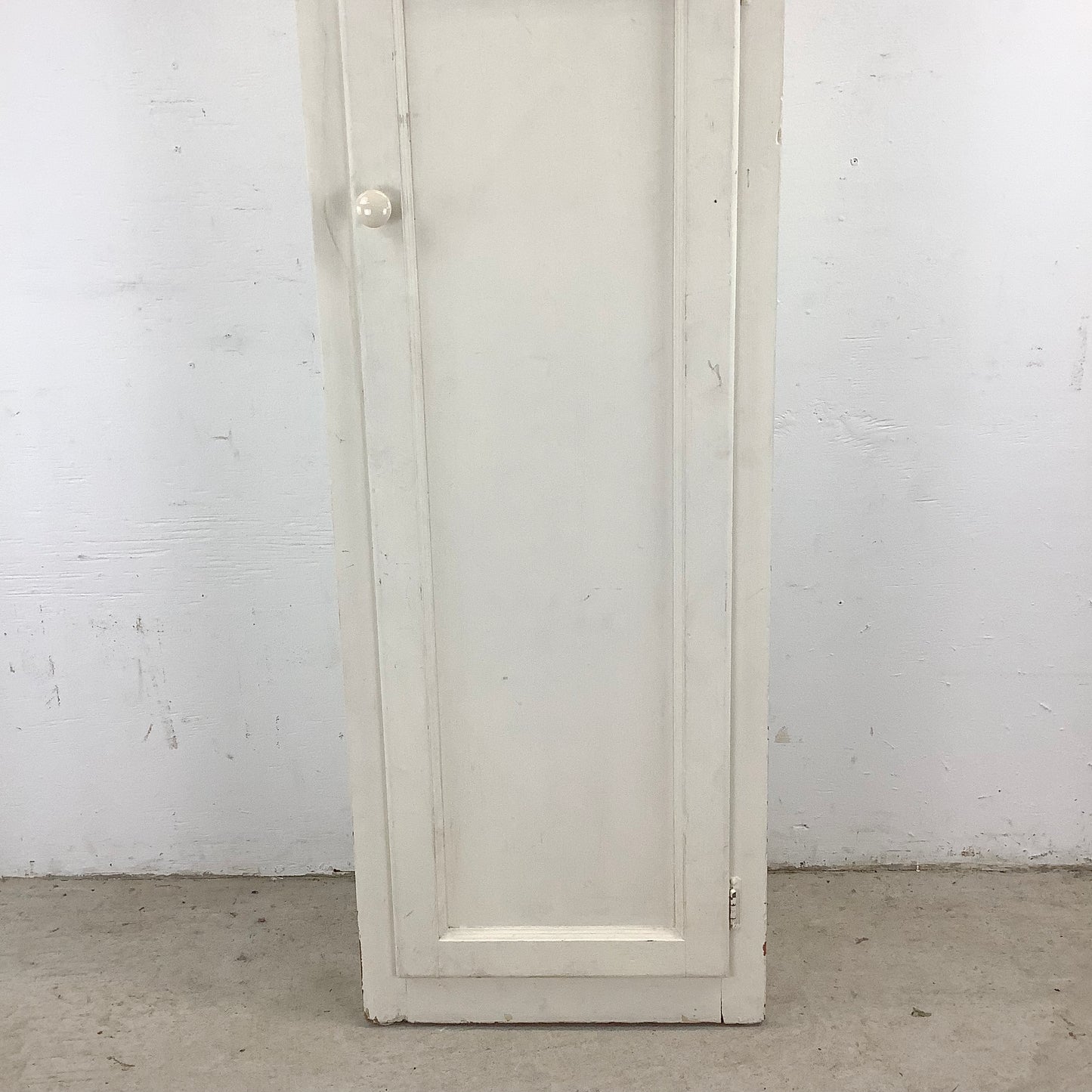 Antique Linen Cabinet With Shelves
