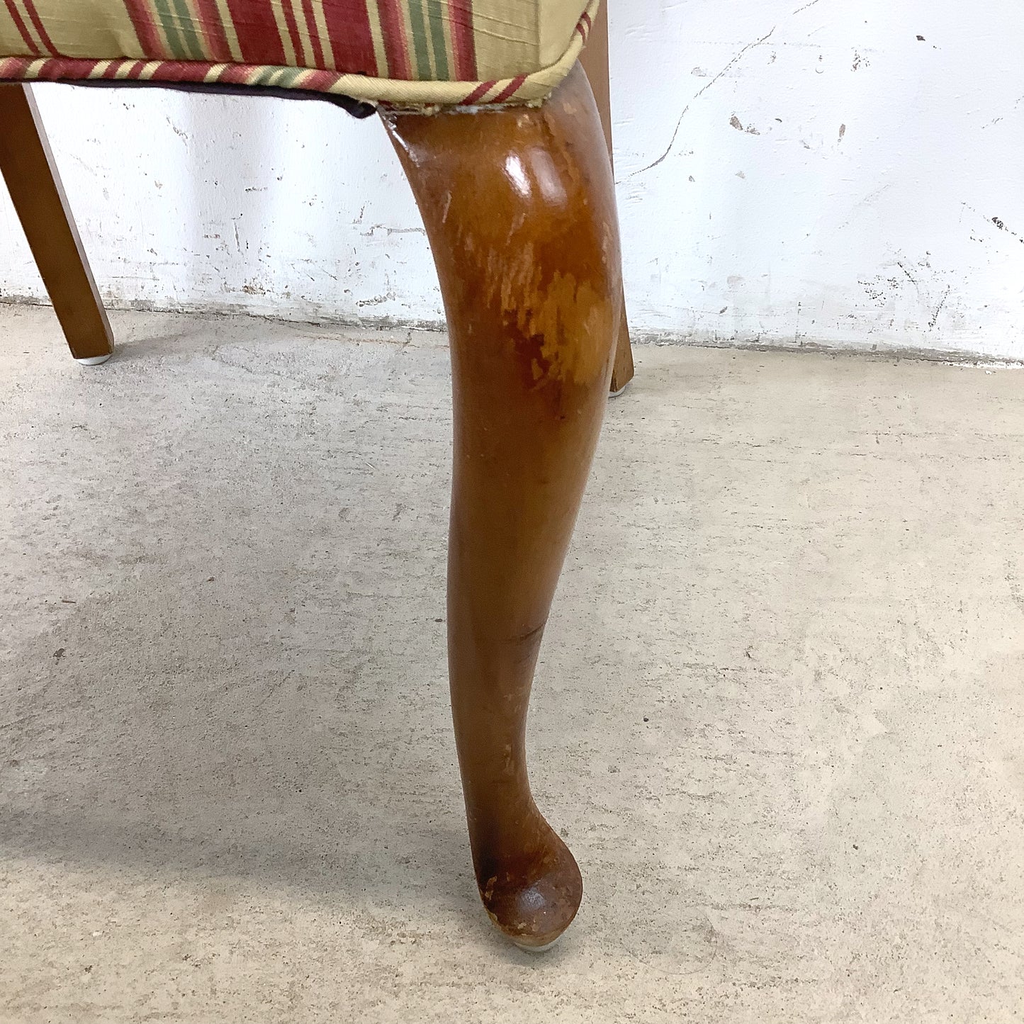 Queen Anne Dining Side Chairs — Set of Four | Walnut Cabriole Legs | Burgundy Stripe Upholstery