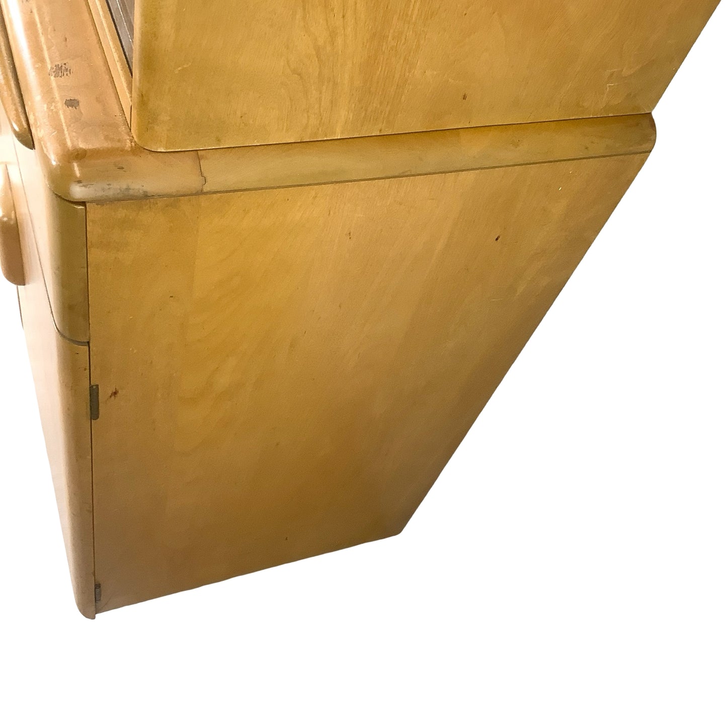 Vintage Heywood-Wakefield Wheat Display Cabinet | Mid-Century Modern