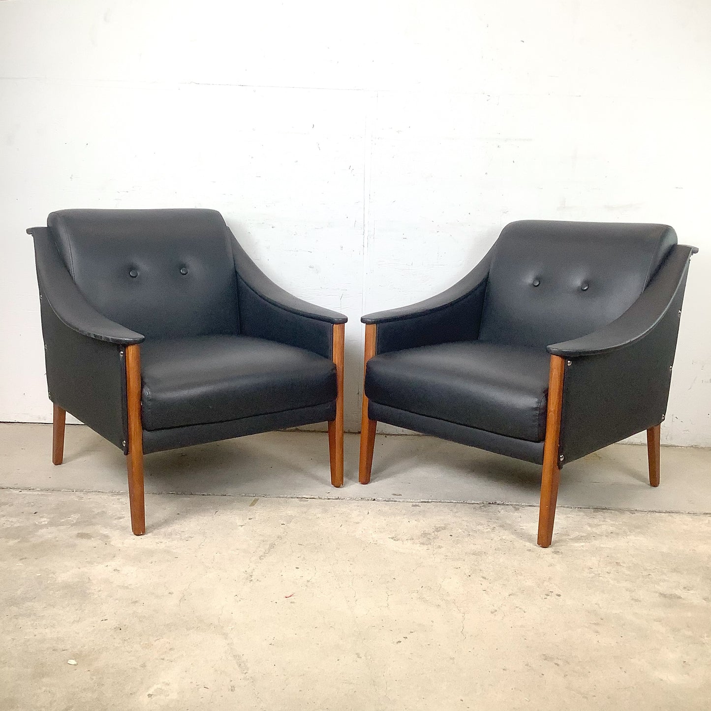 Pair Modern Gio Ponti Style Armchairs