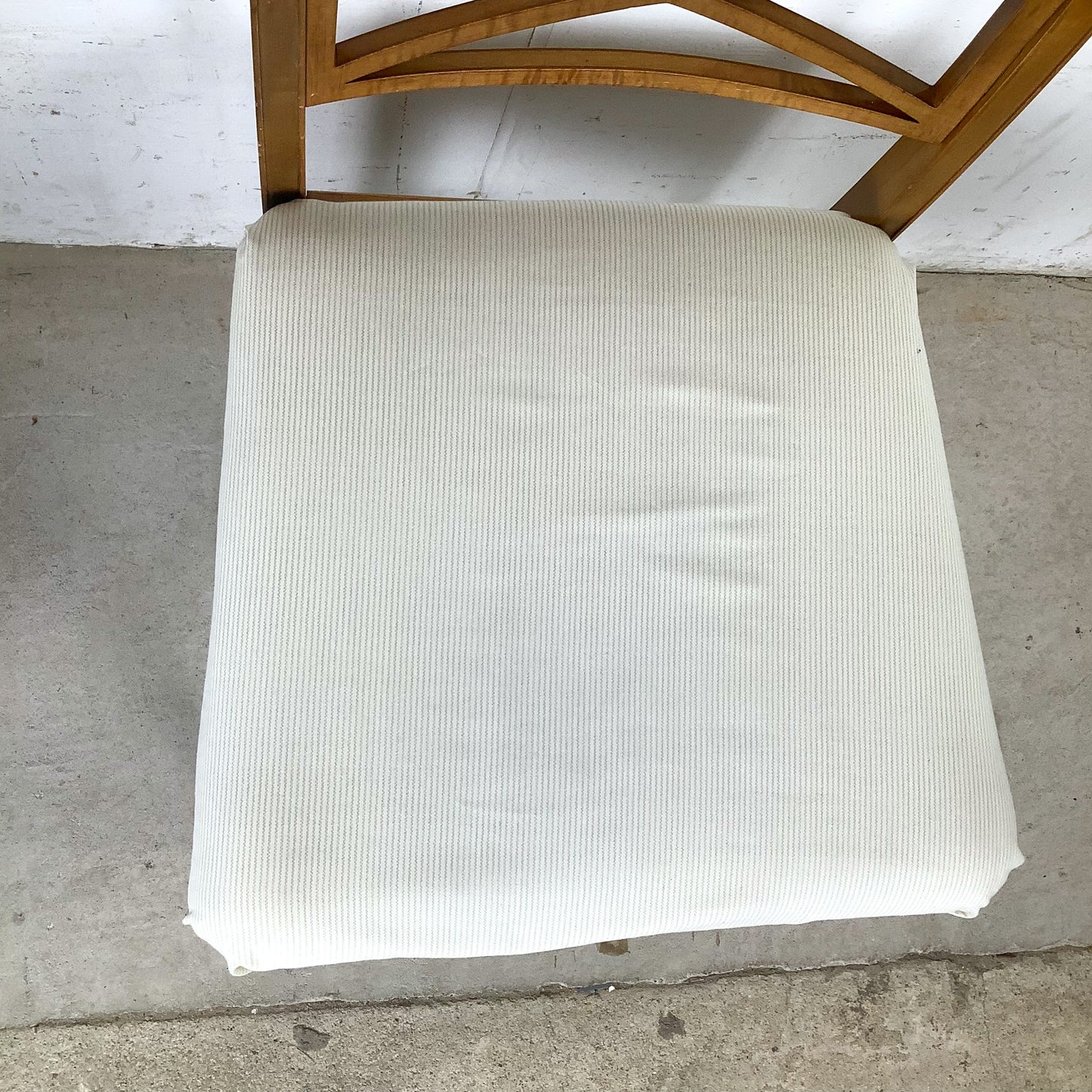 Vintage Neoclassical Style X-Back Side Chair