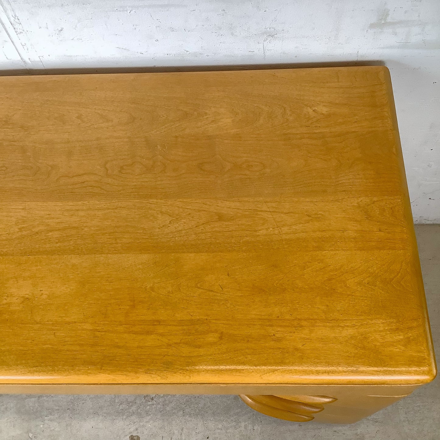 Heywood-Wakefield Wheat 6-Drawer Desk by Alexis de Sakhnoffsky