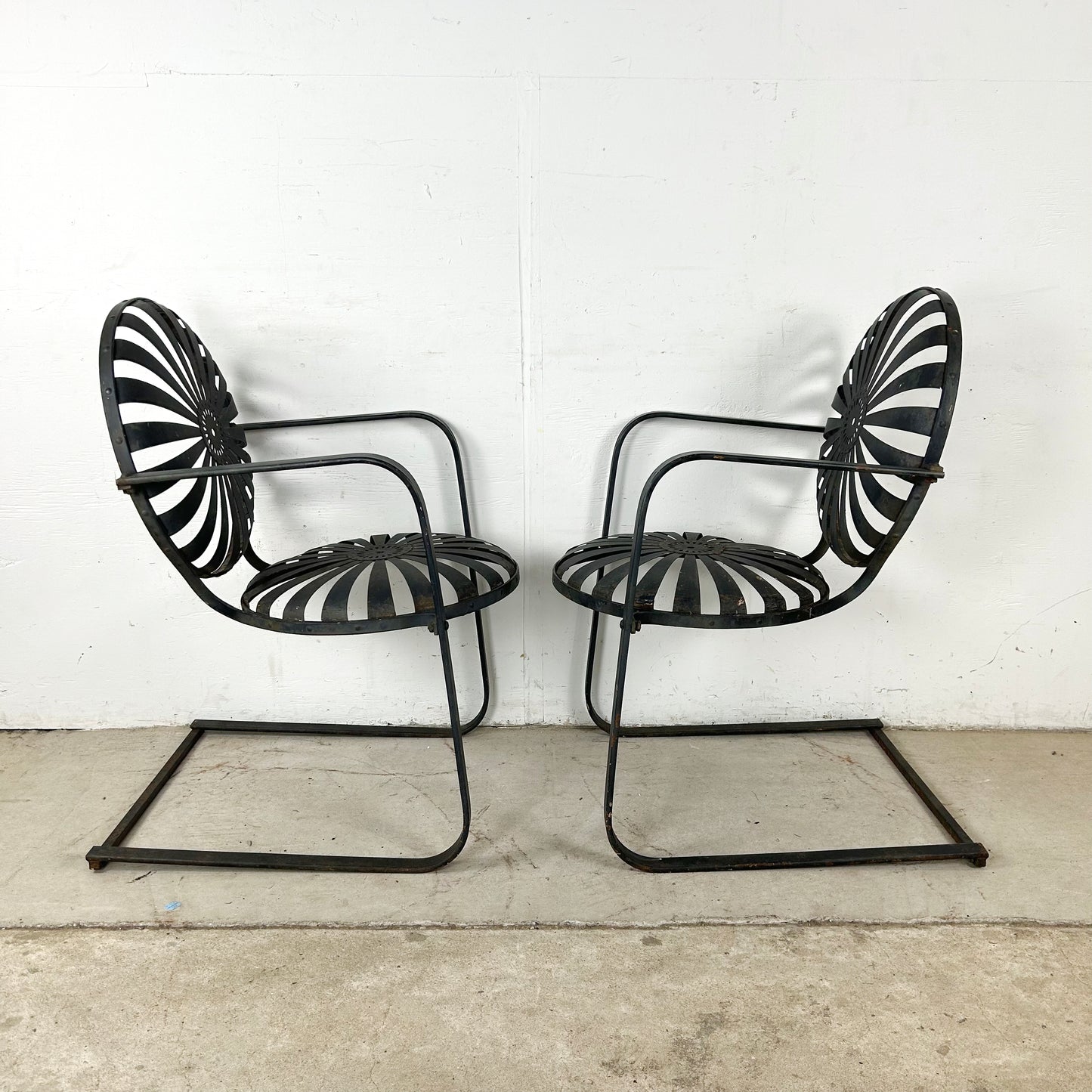 Pair of Vintage Black Cantilever Patio Chairs – French Modern Style Attributed to François Carré