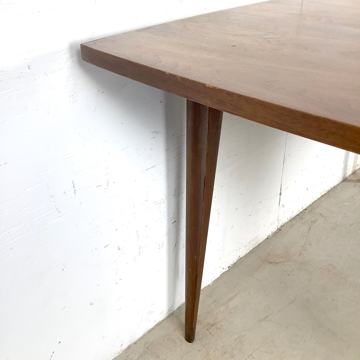 Mid-Century Dining Table With Leaves- Broyhill Saga