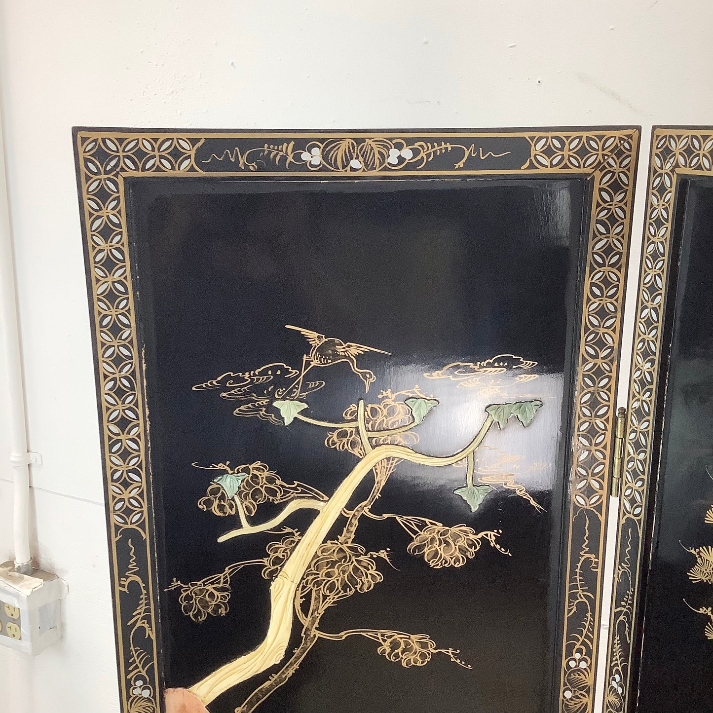 Vintage Hand-Painted Chinoiserie Lacquer Folding Screen