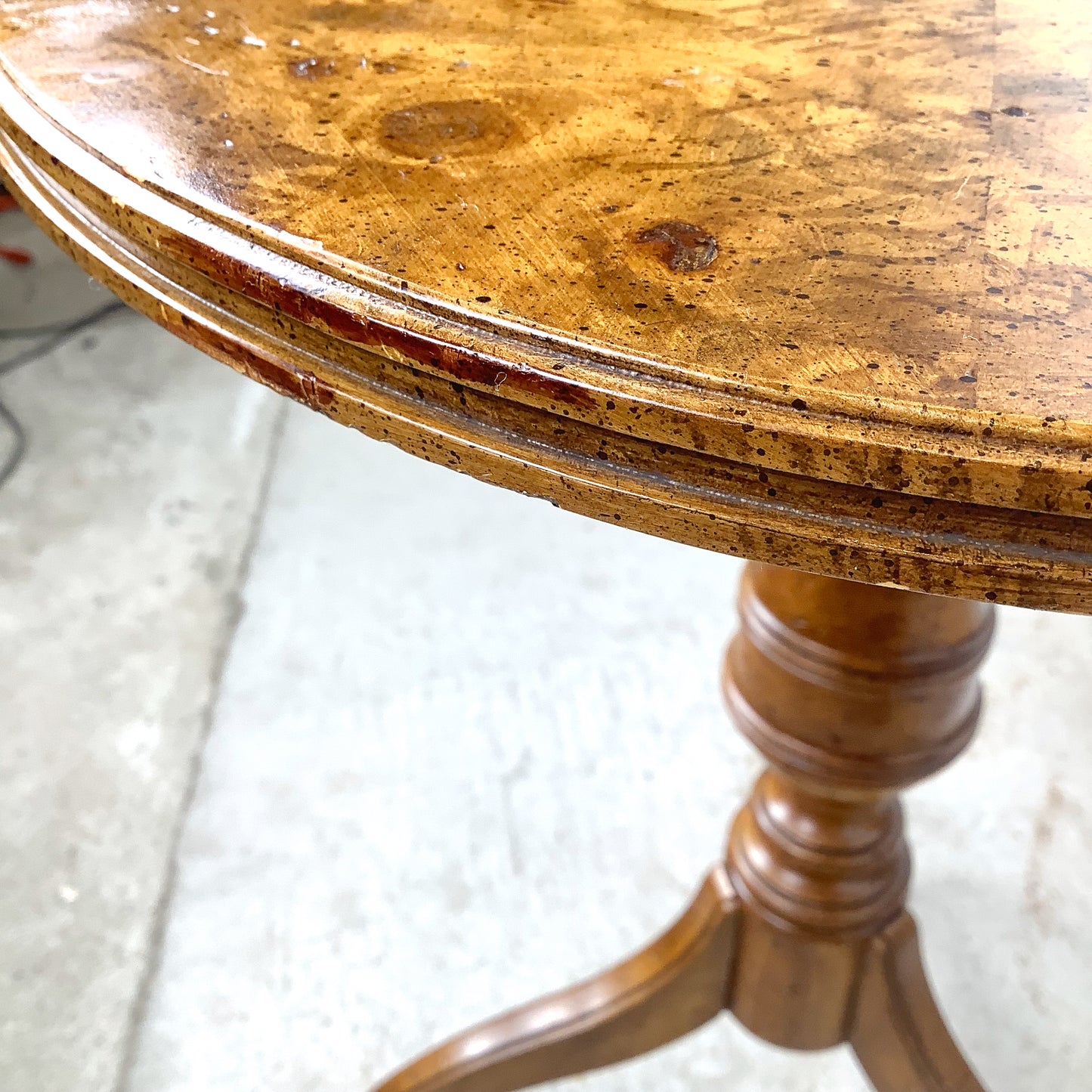 Weiman Oxford Burl Veneer Pedestal Accent Table