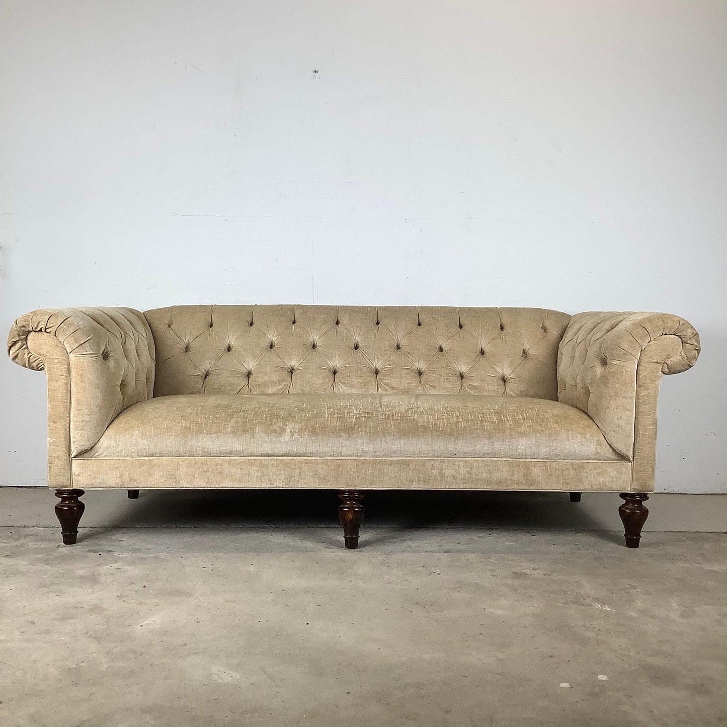 Contemporary Modern Chesterfield Sofa