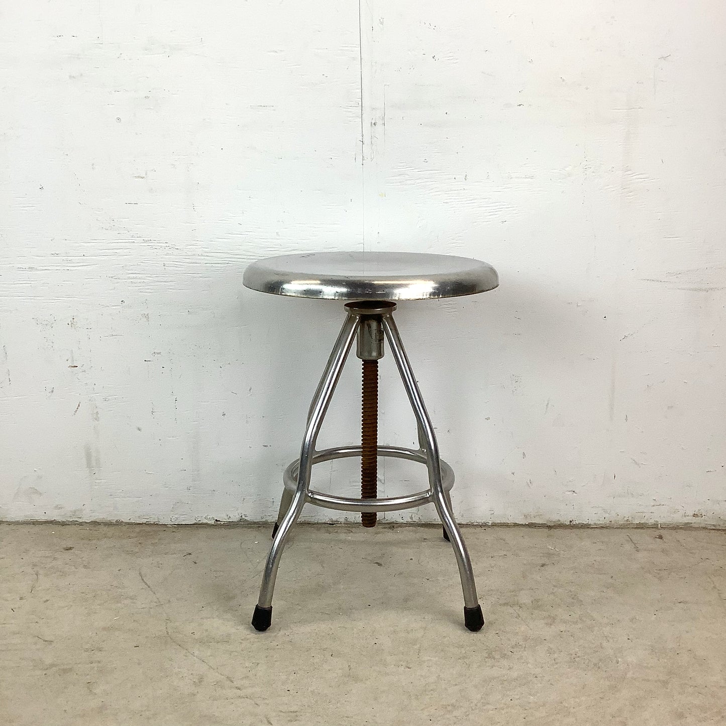 Industrial Modern Shop Stool With Adjustable Height