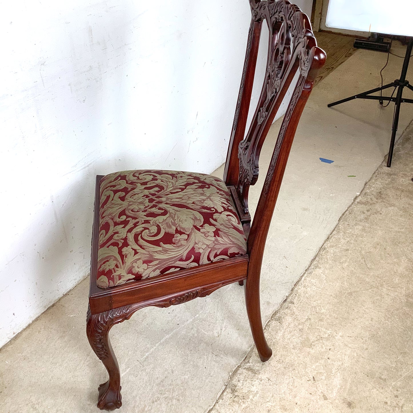 Set of Six Chippendale Style Mahogany Dining Chairs | Carved Splat Backs | Ball-and-Claw Feet
