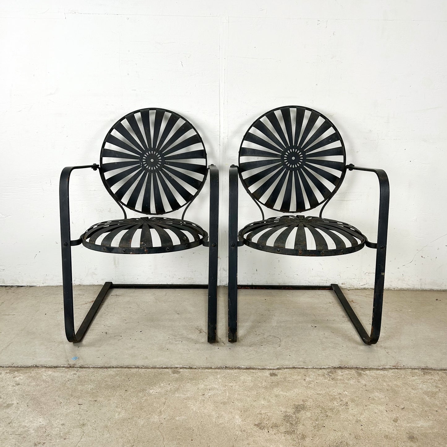 Pair of Vintage Black Cantilever Patio Chairs – French Modern Style Attributed to François Carré