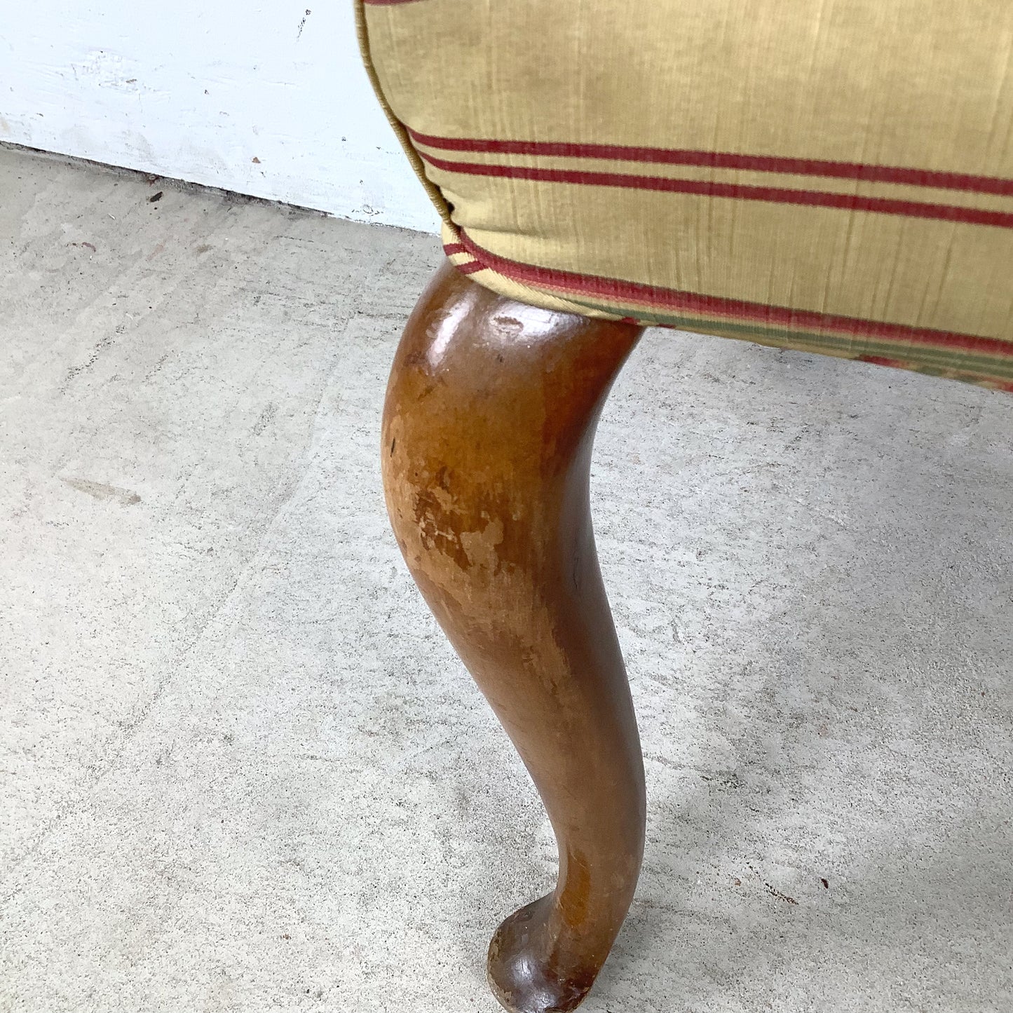 Queen Anne Dining Side Chairs — Set of Four | Walnut Cabriole Legs | Burgundy Stripe Upholstery