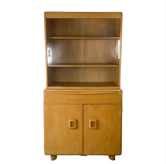 Vintage Heywood-Wakefield Wheat Display Cabinet | Mid-Century Modern