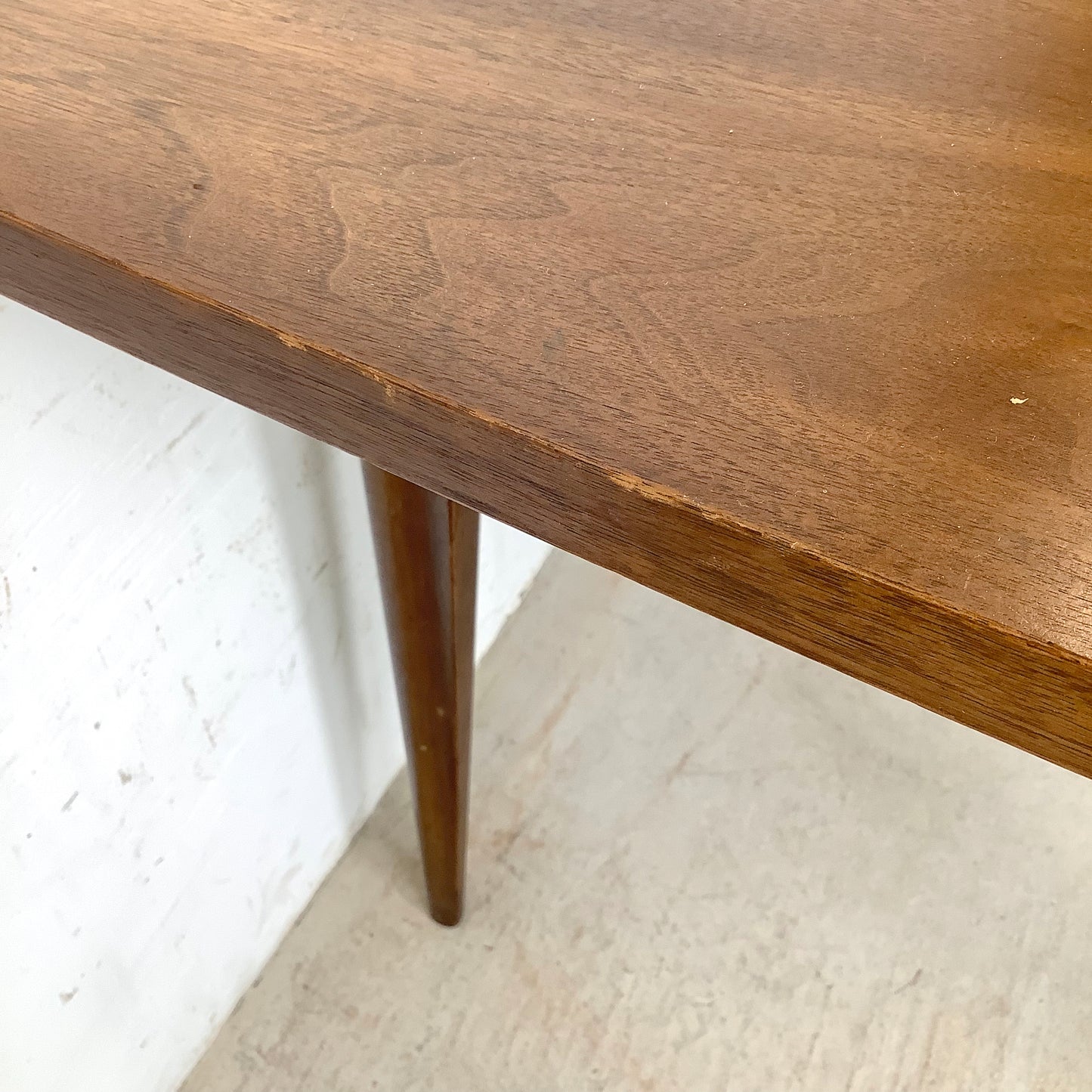 Mid-Century Dining Table With Leaves- Broyhill Saga