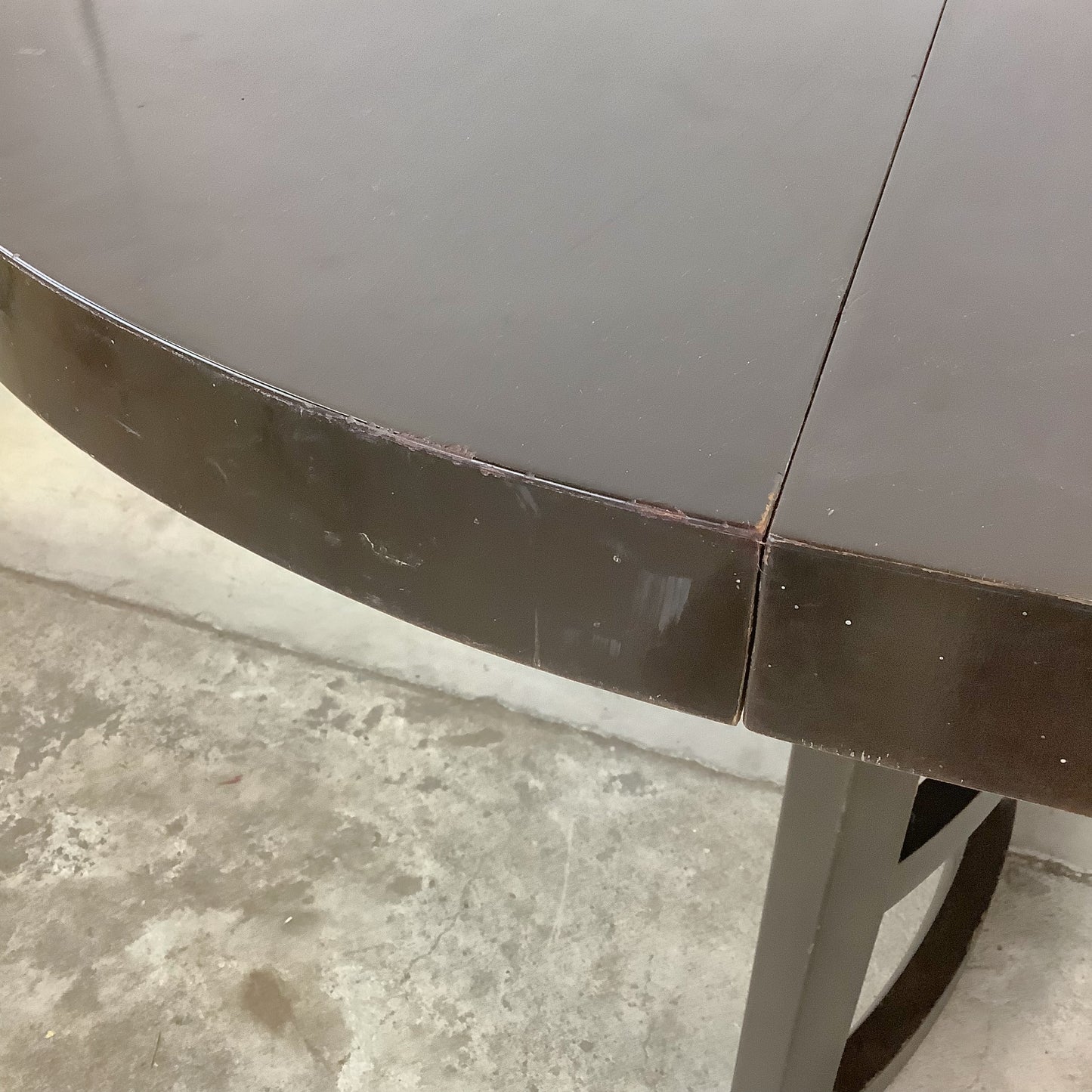Ebonized Mahogany Round Extension Dining Table — Attributed to Paul T. Frankl