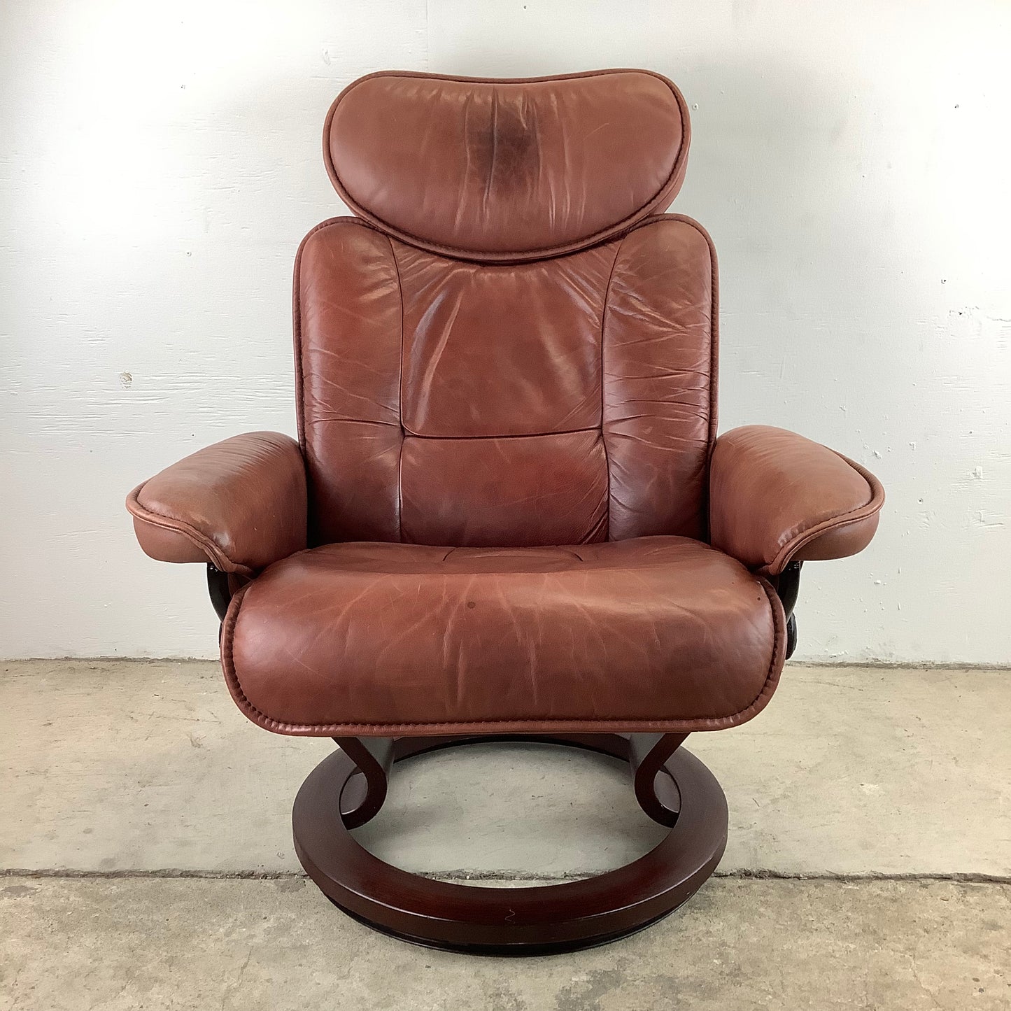 Vintage Ekornes Stressless Admiral Maroon Leather Recliner With Ottoman