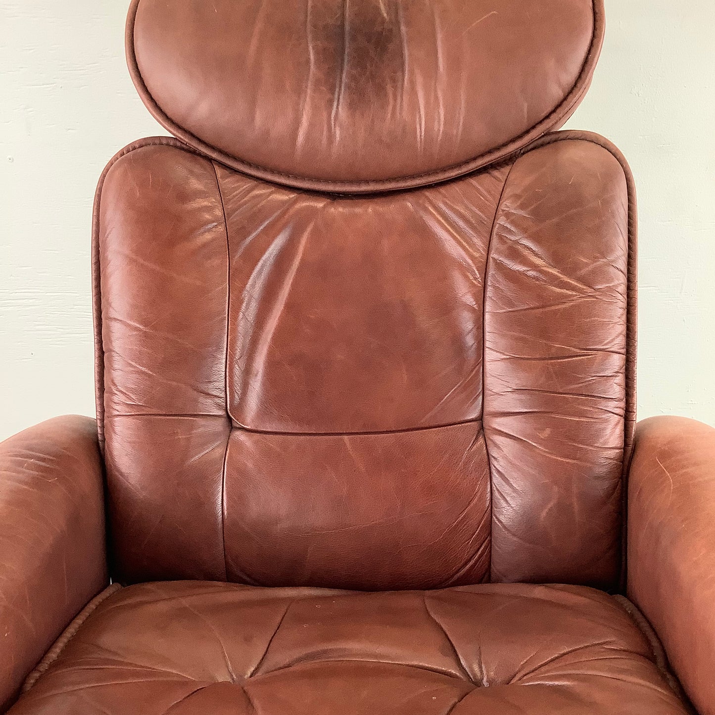 Vintage Ekornes Stressless Admiral Maroon Leather Recliner With Ottoman
