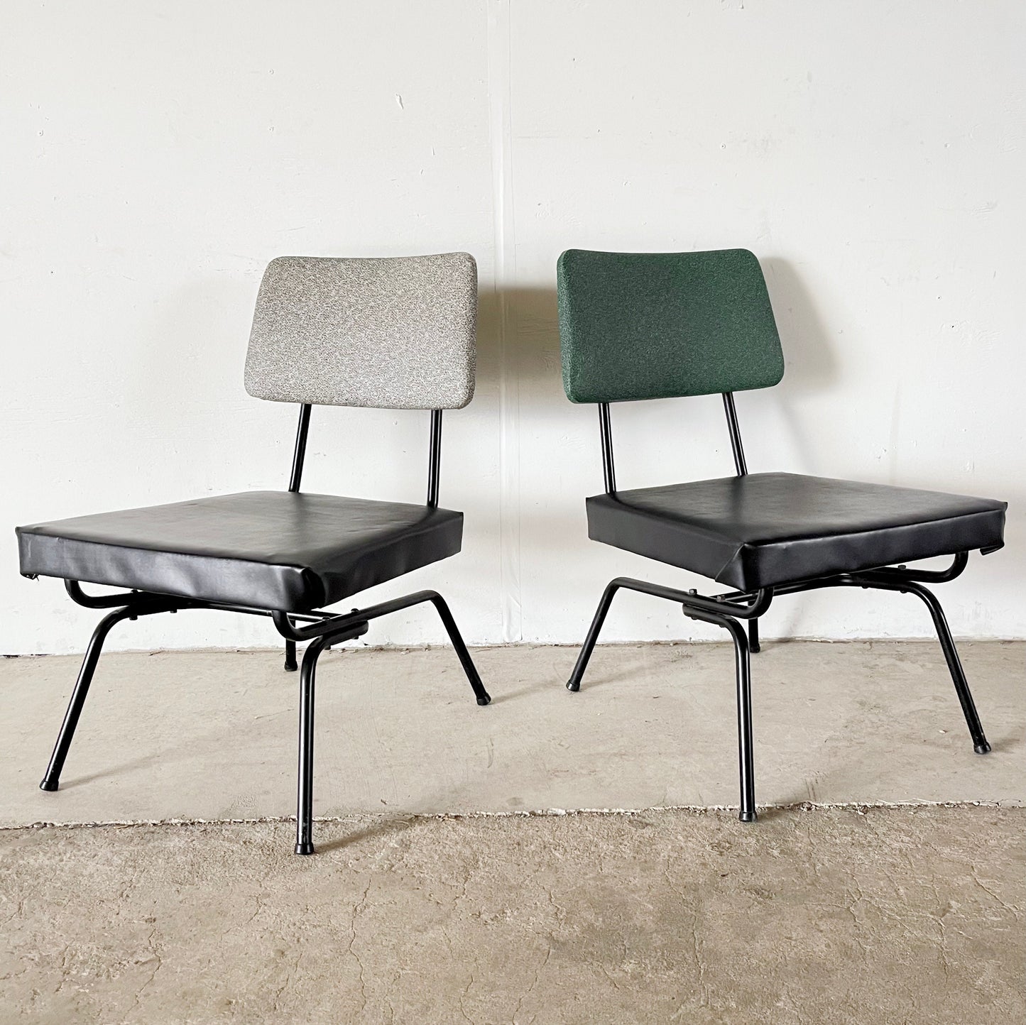 Pair Mid-Century Modern Side Chairs