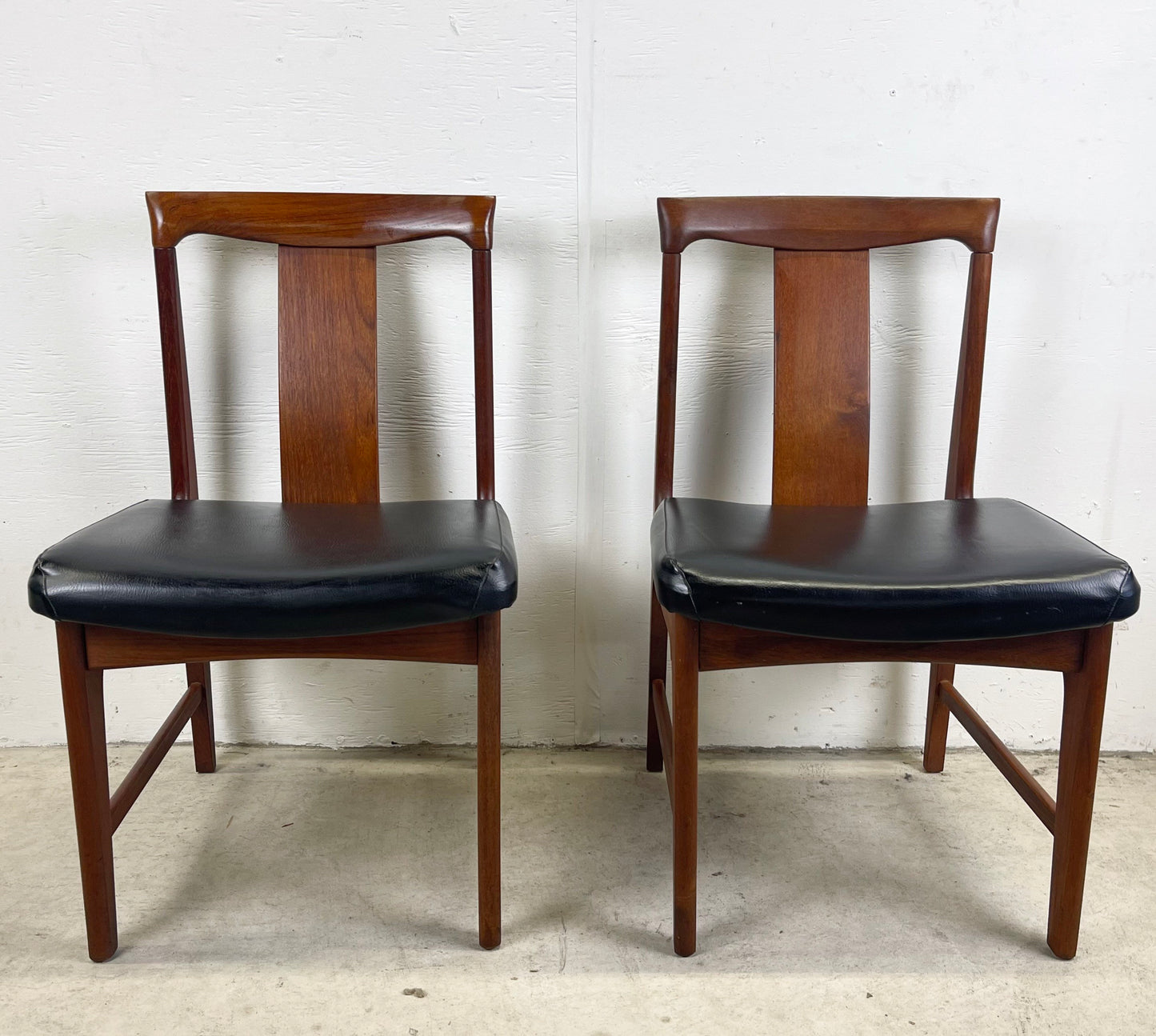 Pair Mid-Century Modern Sculpted Back Dining Chairs