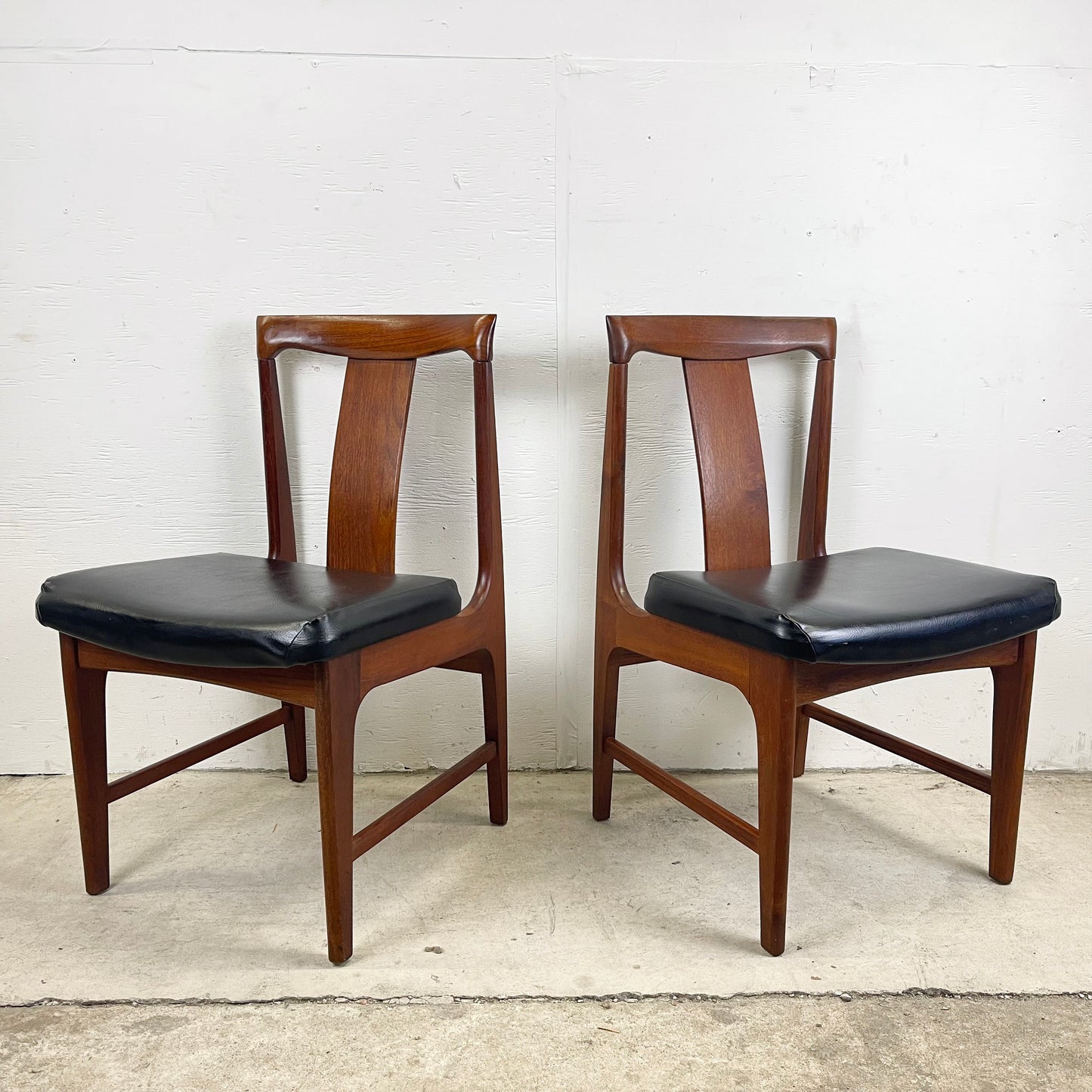 Pair Mid-Century Modern Sculpted Back Dining Chairs