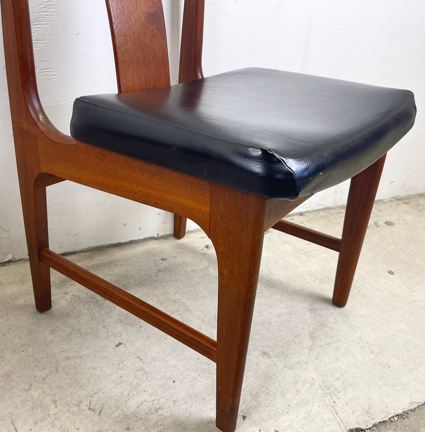 Pair Mid-Century Modern Sculpted Back Dining Chairs