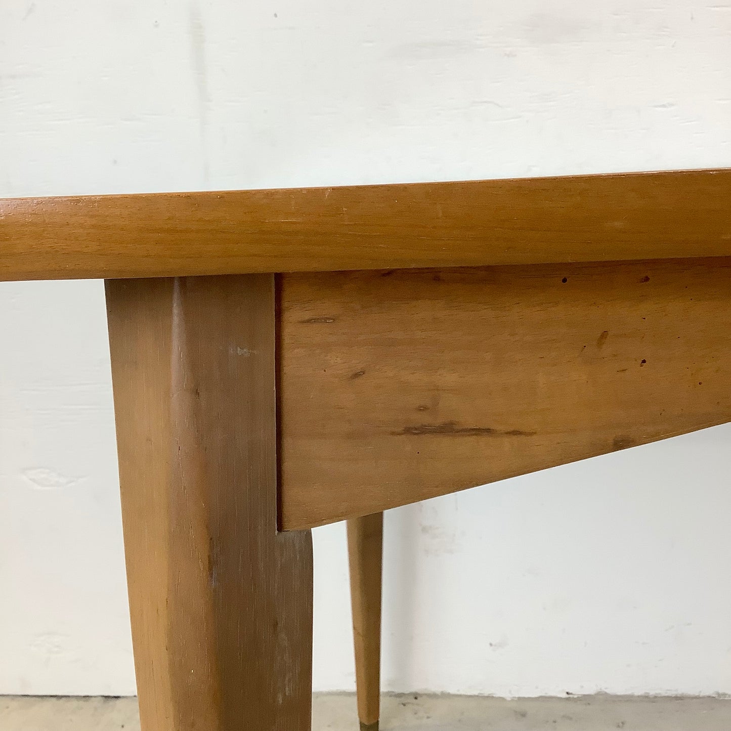 Mid-Century Dining Table With One Leaf