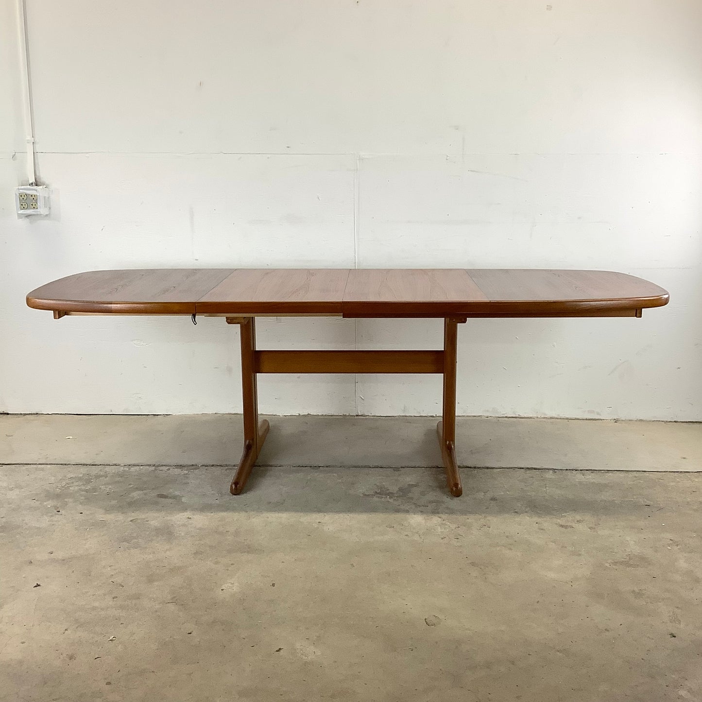 Scandinavian Modern Teak Dining Table With Two Leaves