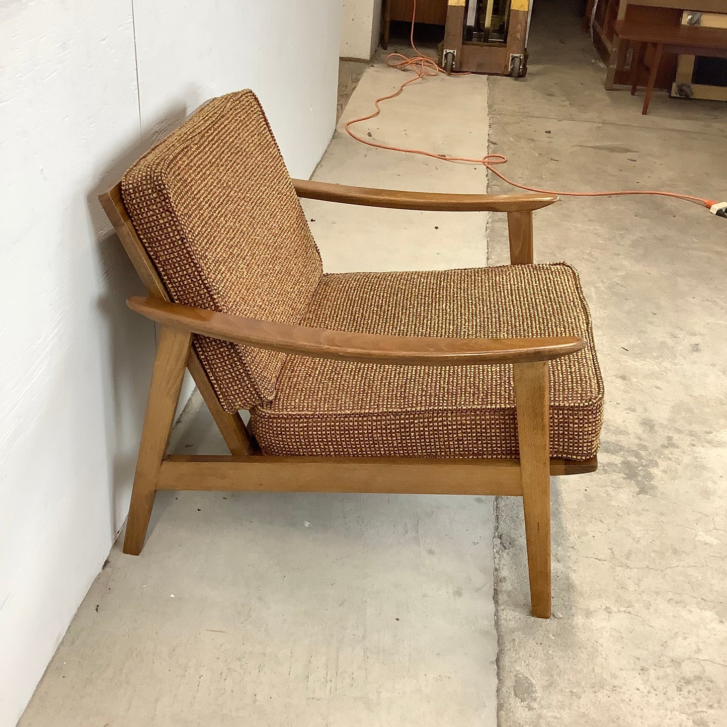 Mid-Century Modern Lounge Chair