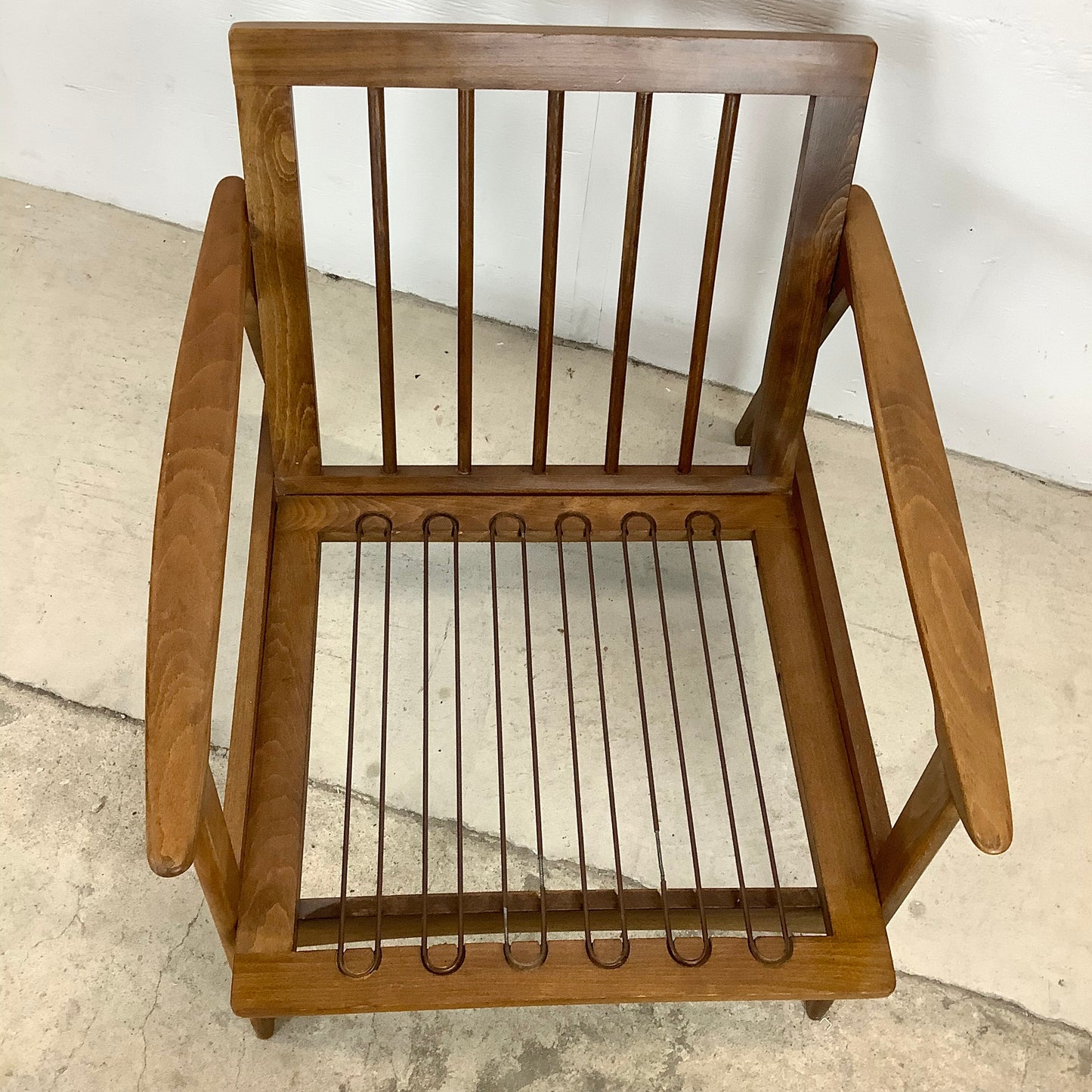 Mid-Century Modern Lounge Chair