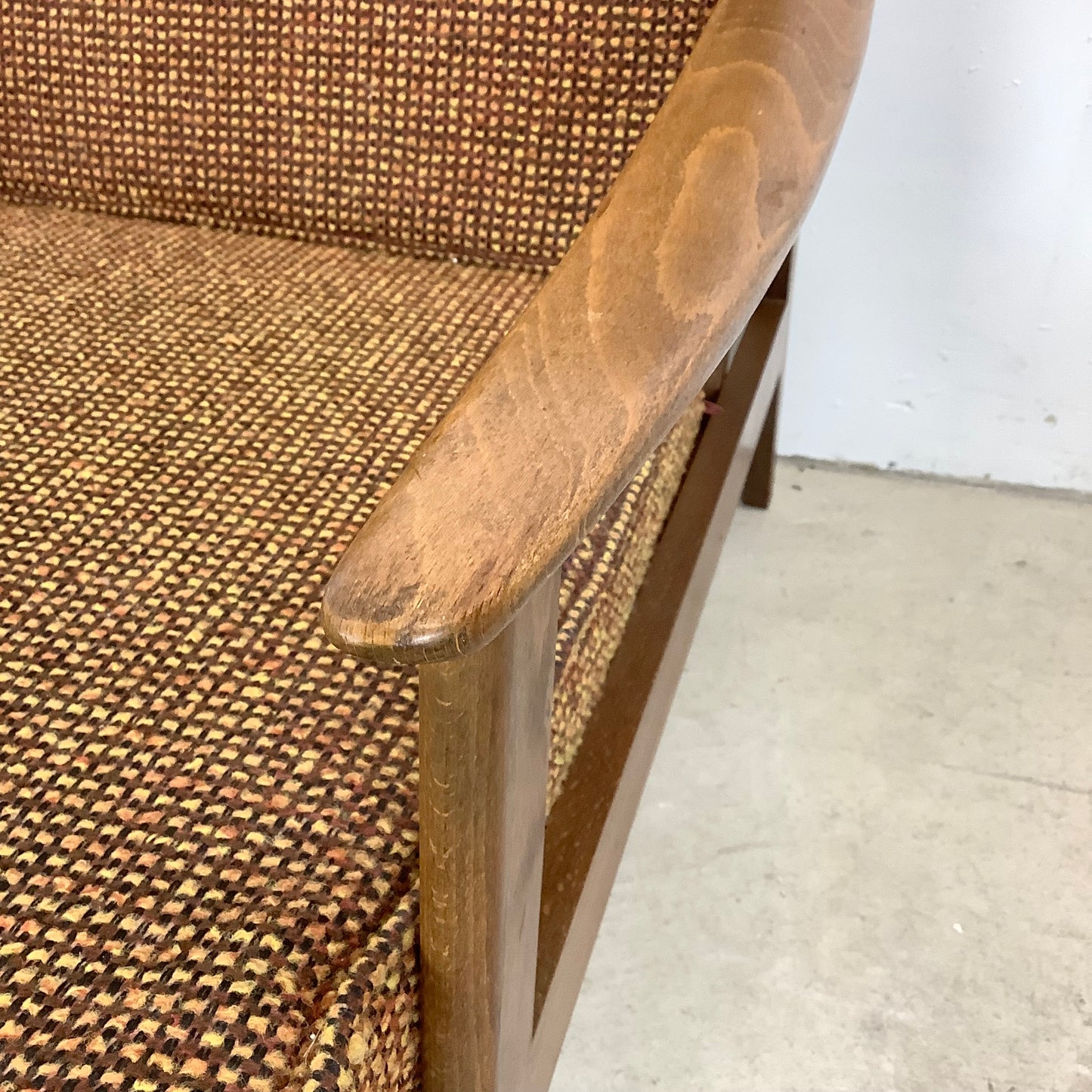 Mid-Century Modern Lounge Chair