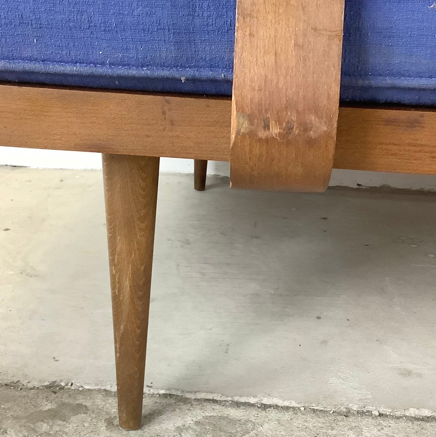 Mid-Century Modern Daybed